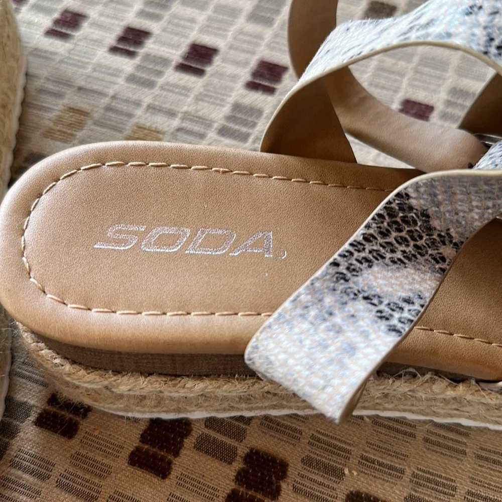 SODA Sandals Espadrille Snake Skin